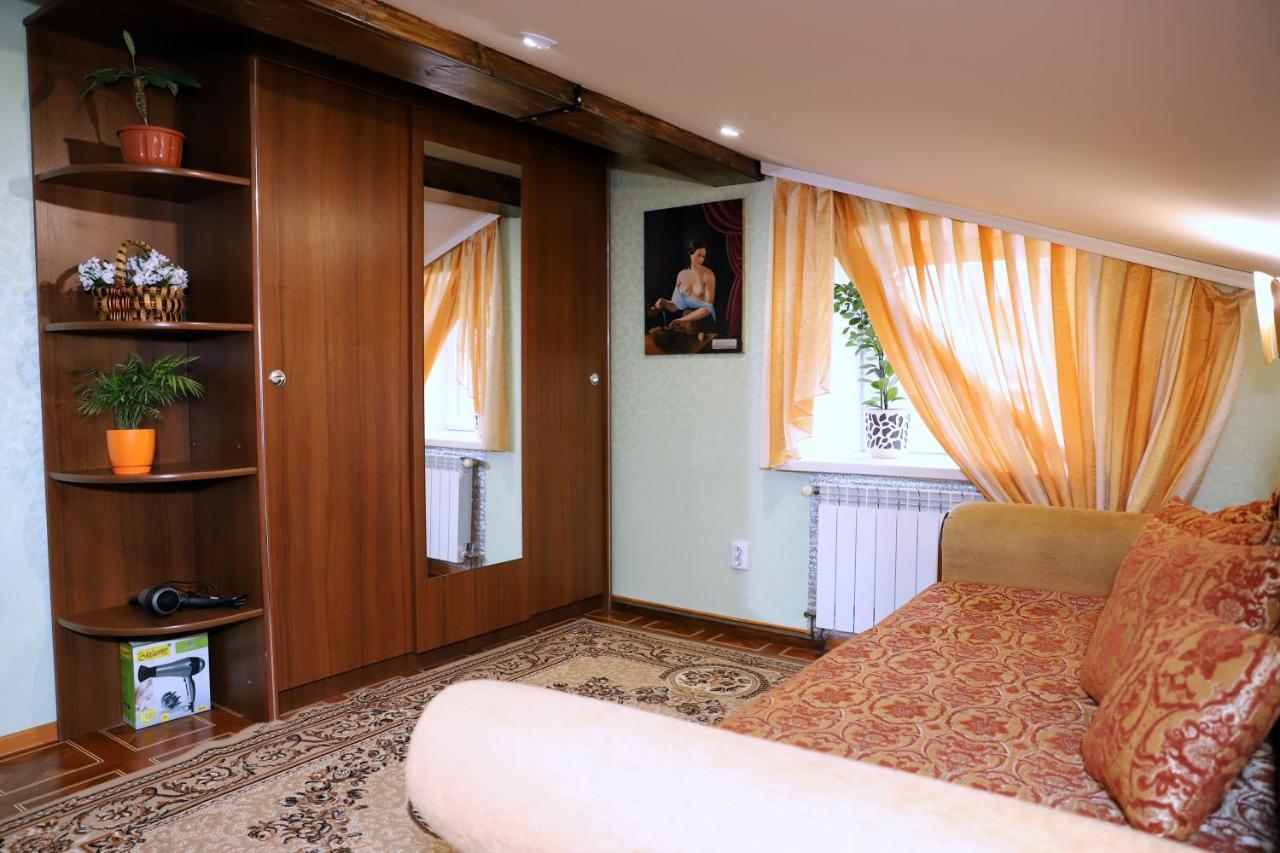 Apartment In Old Town On Zarvanska St 卡缅涅茨-波多利斯基 外观 照片