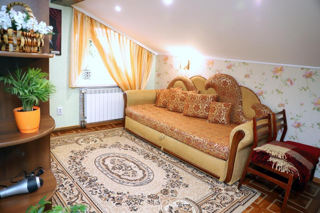 Apartment In Old Town On Zarvanska St 卡缅涅茨-波多利斯基 外观 照片